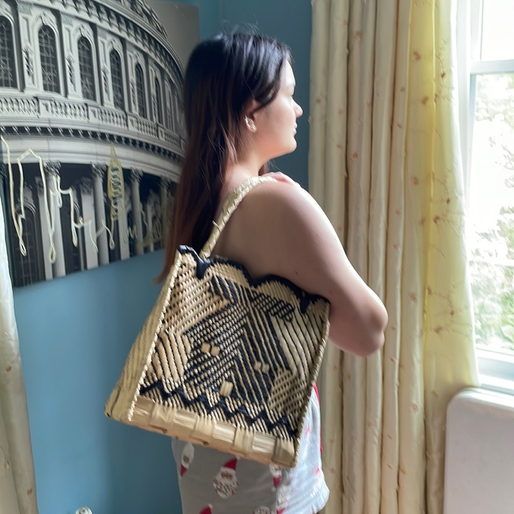 Authentic Hand Crafted Fijian Straw Tote